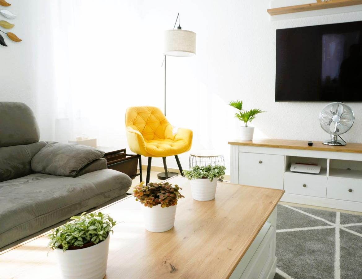 Mein Apartment Flowers Mit Kamin, Bis 10 Personen Frankenthal (Rhineland-Palatinate) Exterior foto