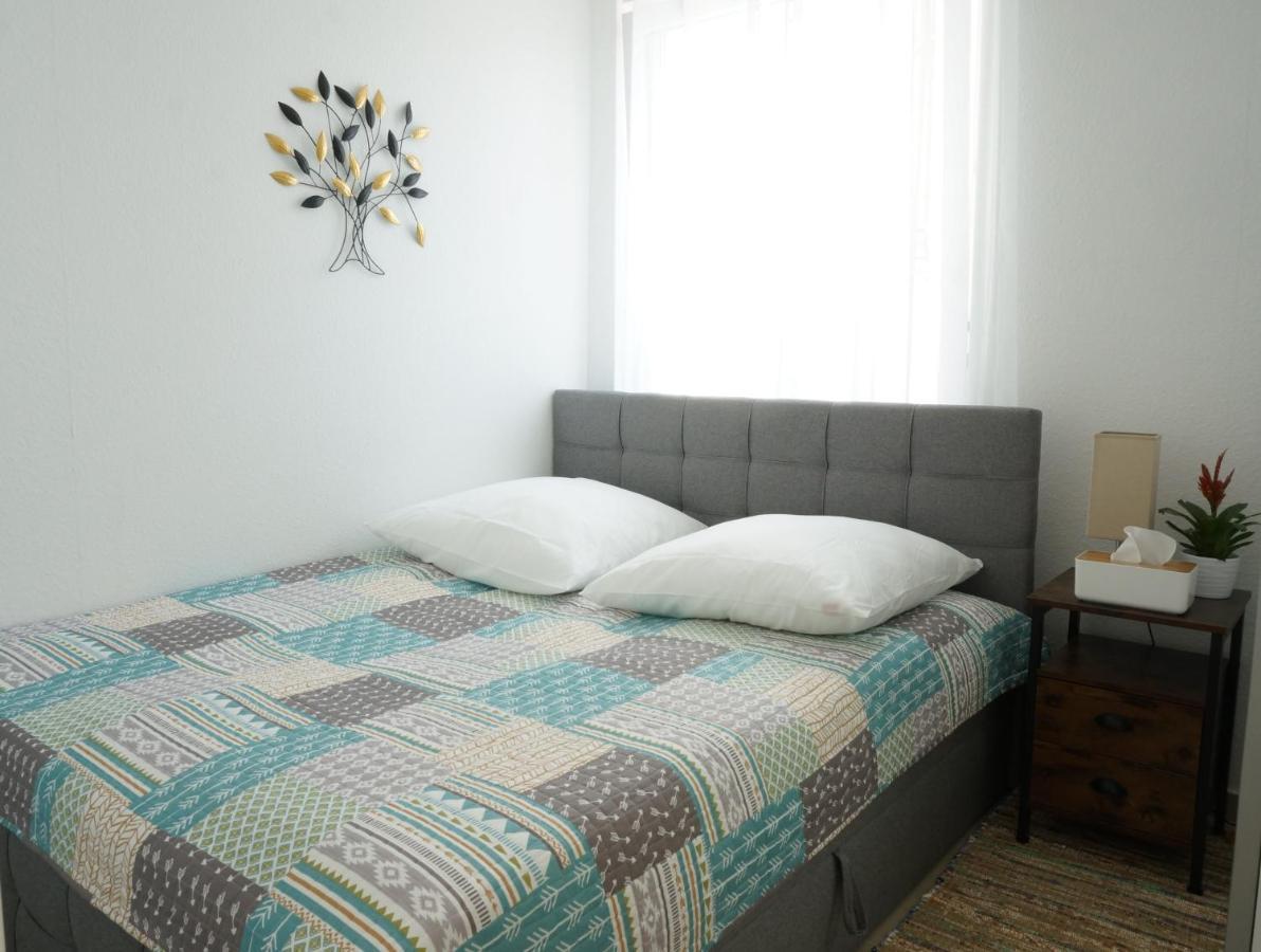 Mein Apartment Flowers Mit Kamin, Bis 10 Personen Frankenthal (Rhineland-Palatinate) Exterior foto