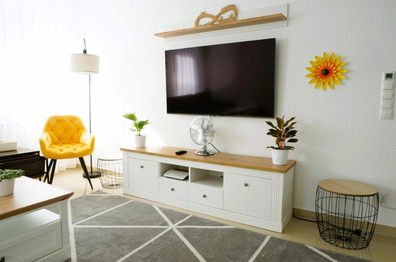 Mein Apartment Flowers Mit Kamin, Bis 10 Personen Frankenthal (Rhineland-Palatinate) Exterior foto